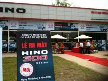 New HINO 300 Series launching fair in VietDang Co &#8211; Hino 3S Dealer