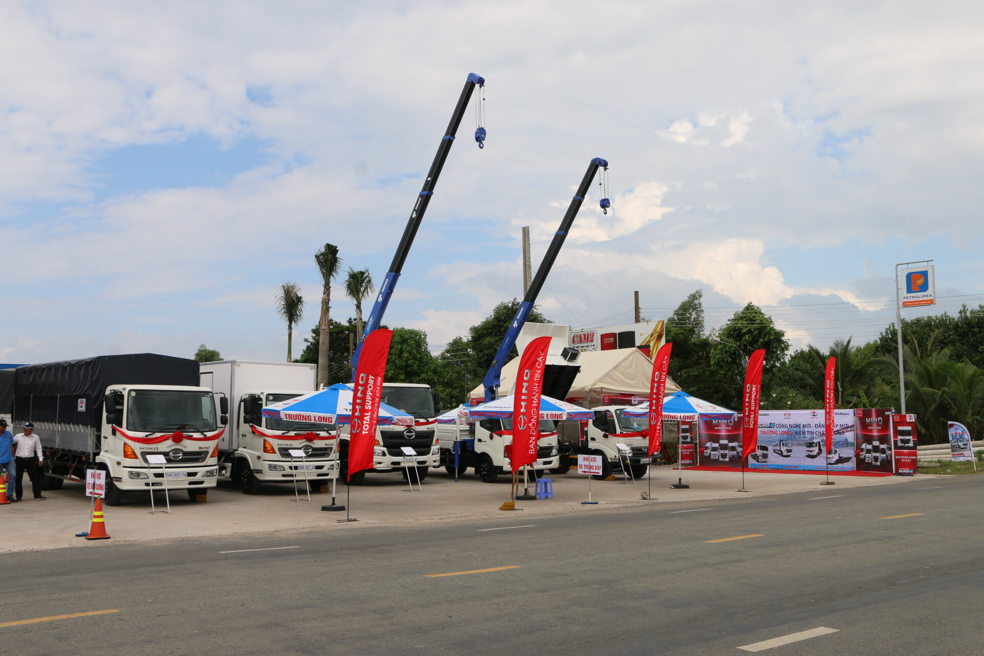 HINO CARAVAN 2018 &#8211; TRUONG LONG DEALER