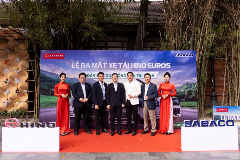 ĐẠI LÝ CHÍNH HÃNG CỦA HINO MOTORS VIỆT NAM CHÍNH THỨC GIỚI THIỆU DÒNG XE TẢI HINO EURO5 TRÊN THỊ TRƯỜNG VIỆT NAM