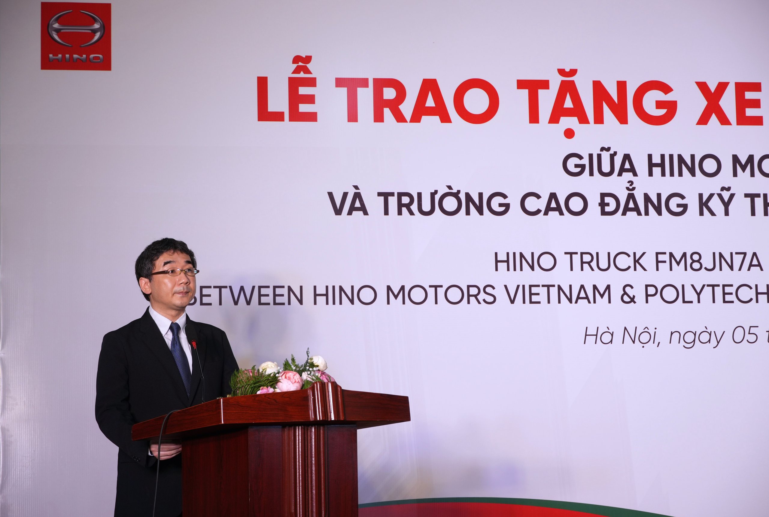 Ông Yoshio Osaka – Tổng giám đốc Hino Motors Việt Nam phát biểu