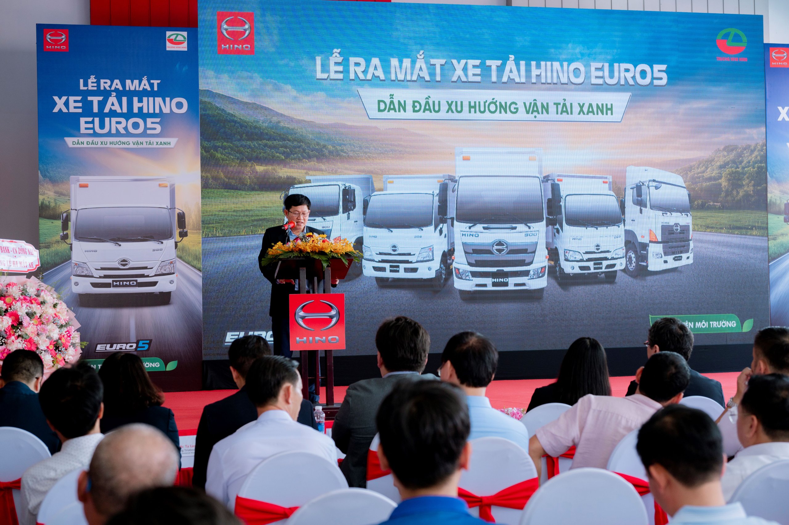 HINO TRUONG VINH DEALER SUCCESSFULLY ORGANIZED THE HINO EURO5 LAUNCH EVENT