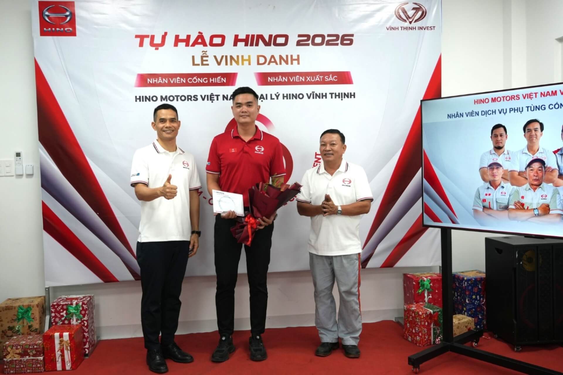 Anh Nguyễn Hữu Lộc - đại lý Hino Vĩnh Thịnh.